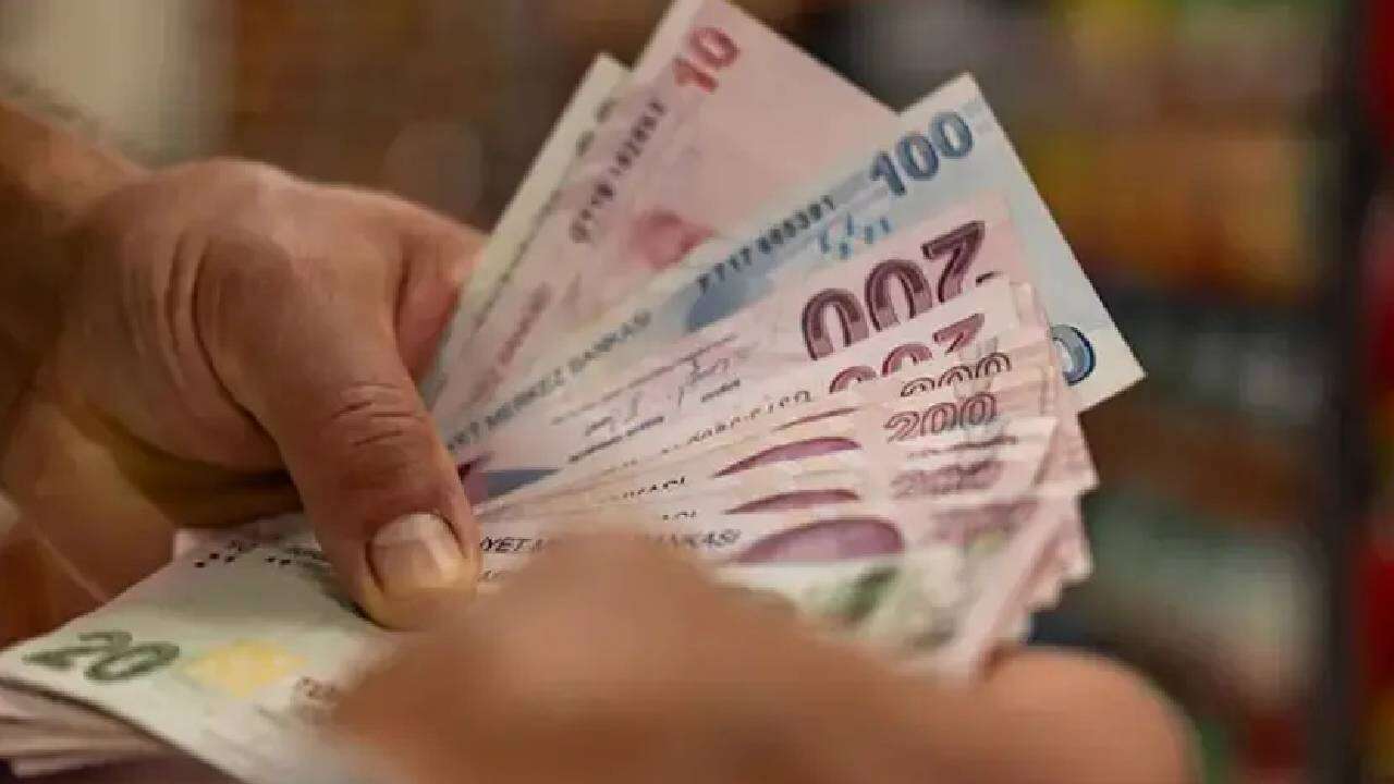 TBMM onayladı, hesaplara yatacağı gün belli oldu! En düşük emekli maaşı alanlara 3.552 TL fark ödemesi yapılacak 8